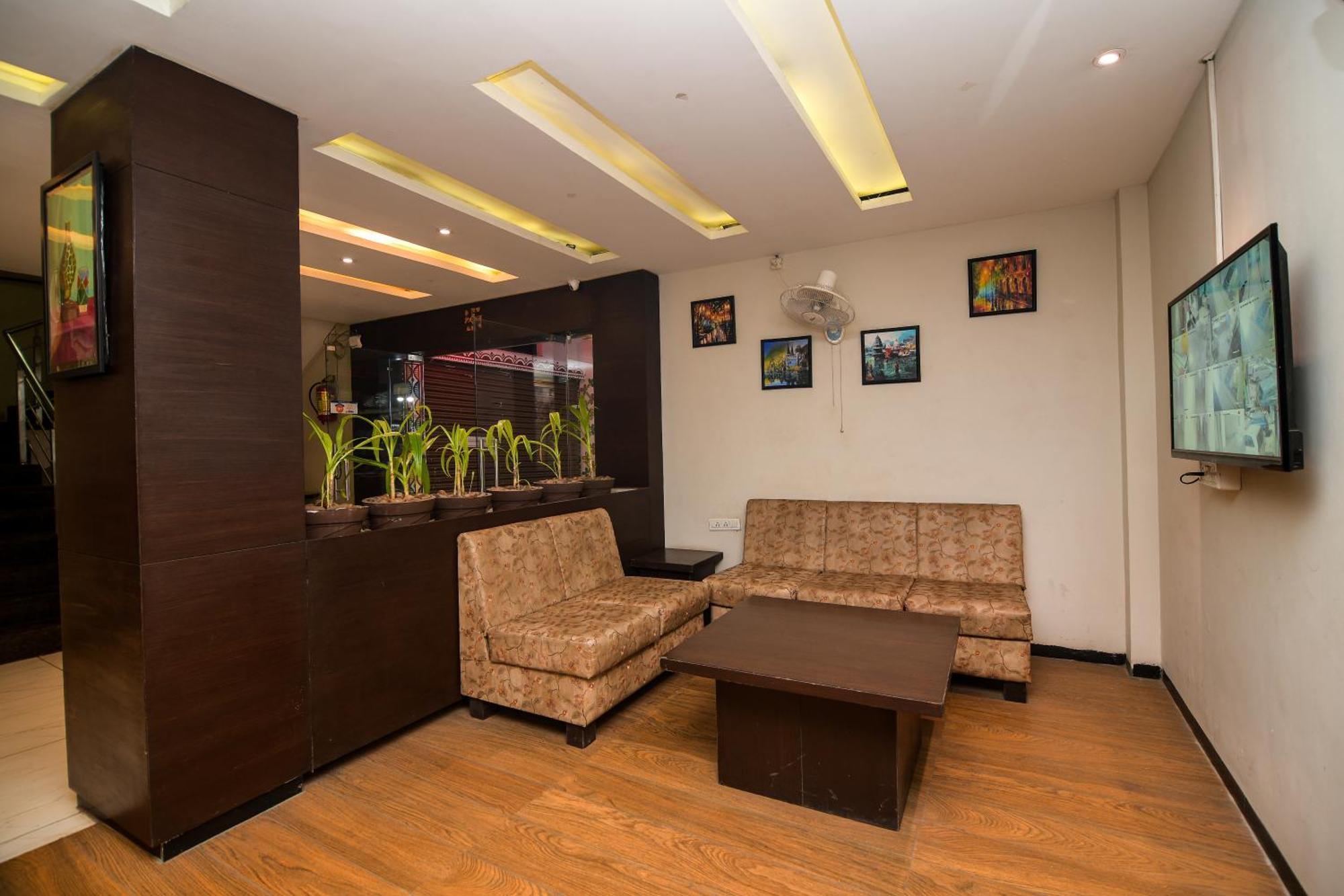 Shree Ram Hotel Ujjain Εξωτερικό φωτογραφία