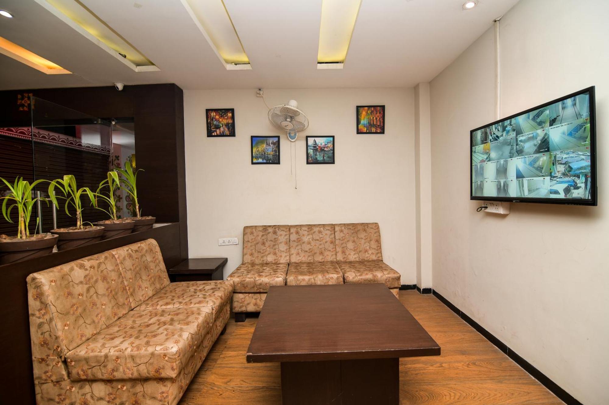 Shree Ram Hotel Ujjain Εξωτερικό φωτογραφία