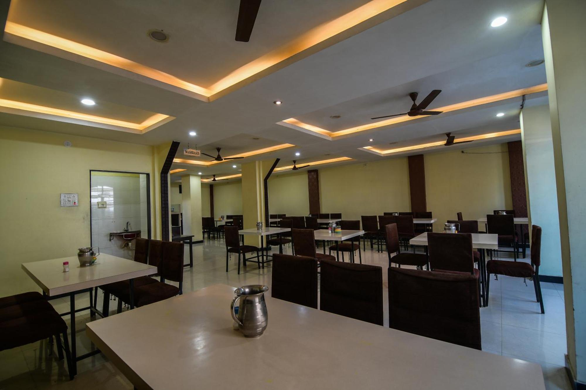 Shree Ram Hotel Ujjain Εξωτερικό φωτογραφία