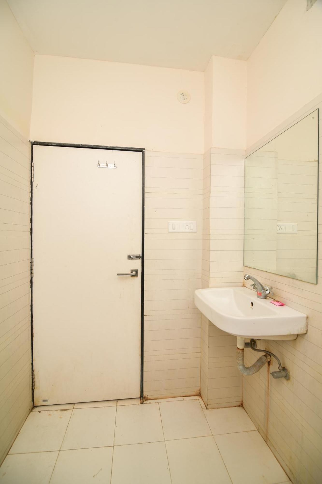 Shree Ram Hotel Ujjain Εξωτερικό φωτογραφία